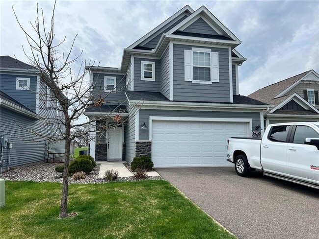 Building Photo - 7303 Fir Ln N