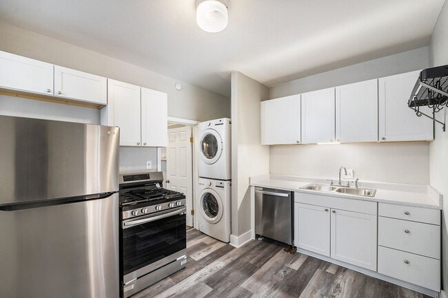 Photo - 2825 W 25th Ave