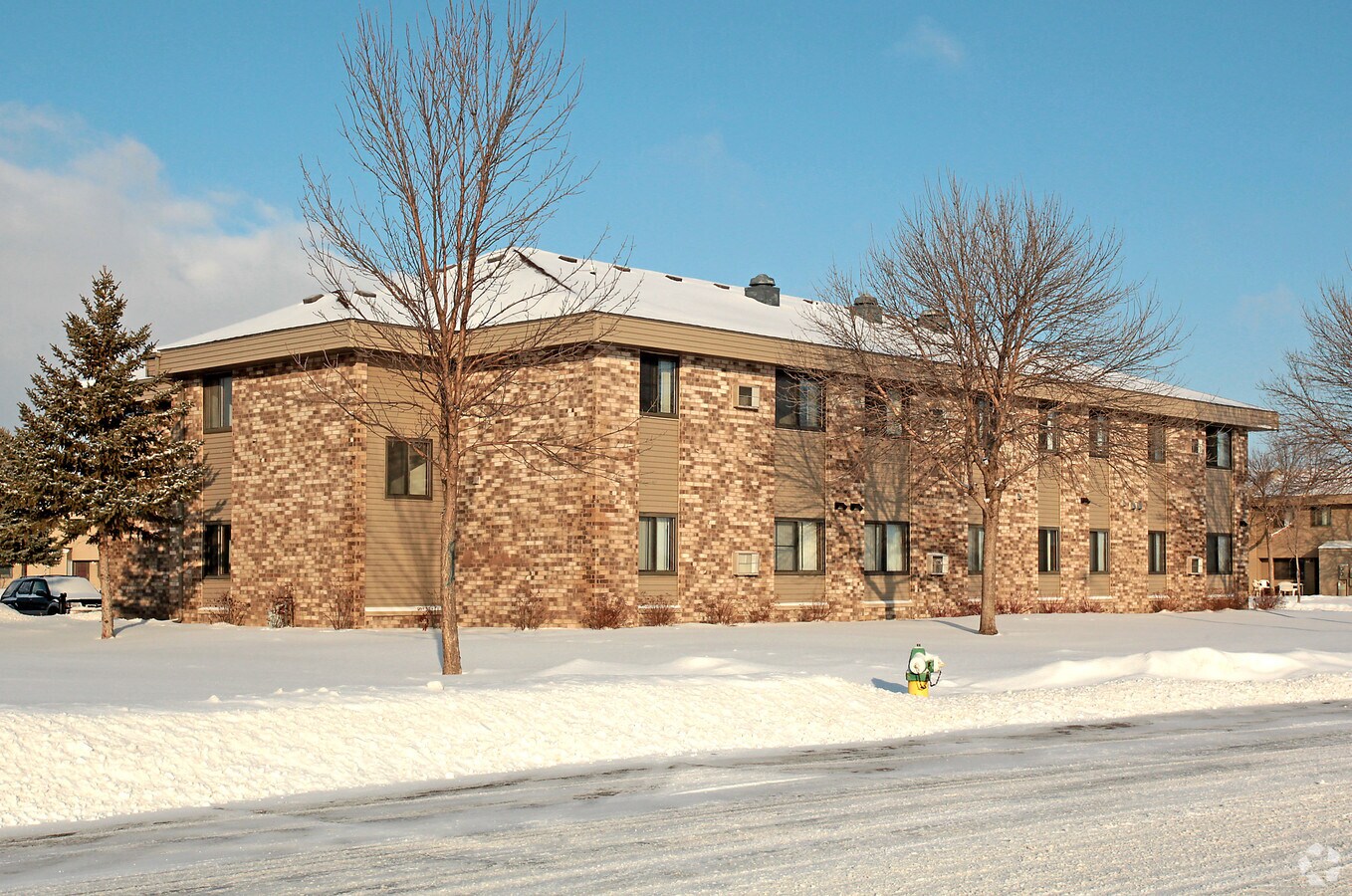 Photo - Dana Heights Apartments
