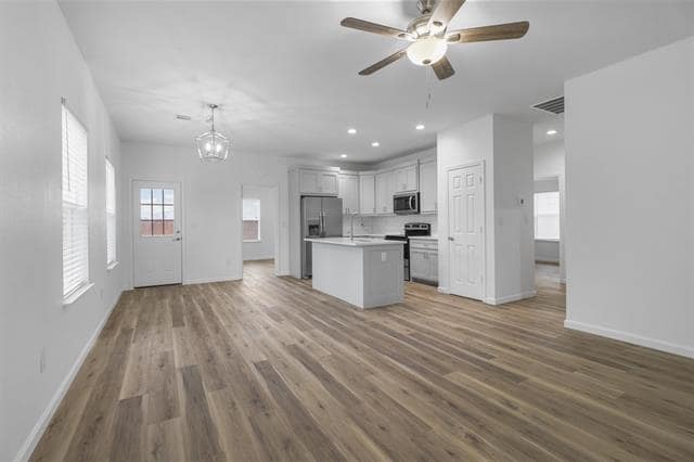 Photo - 311 N Helton St