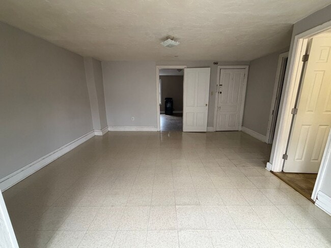 Photo - 250 S Pershing Ave Unit 3rd Floor