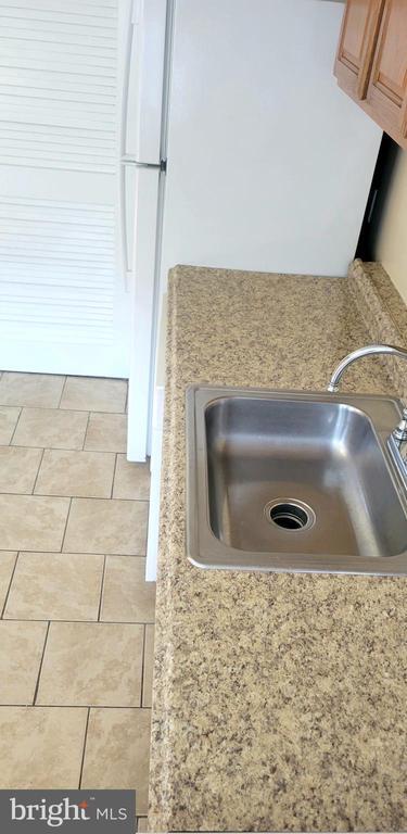 Photo - 1769 Village Green Dr