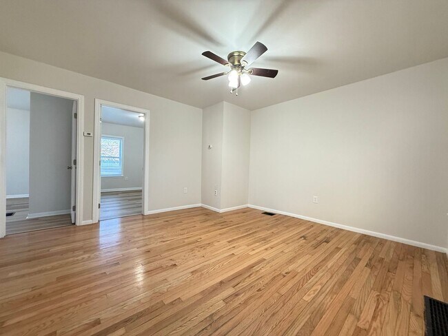 Photo - 154 Sylvester St Unit 2