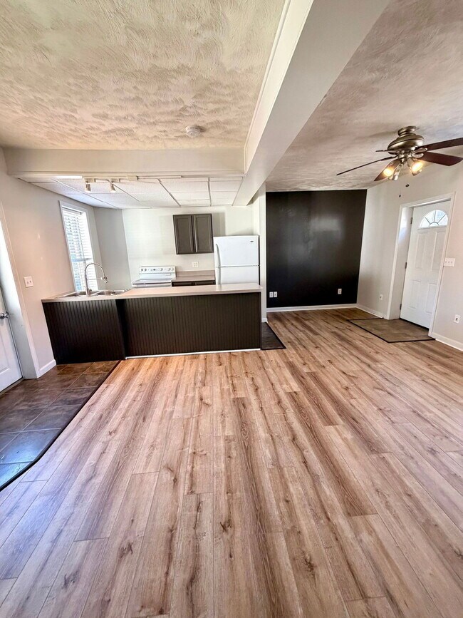 Photo - 38 N Charlotte St Unidad 3