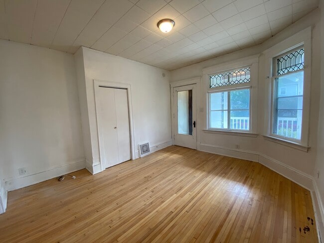 Photo - 2621 Colfax Ave S Unidad 1