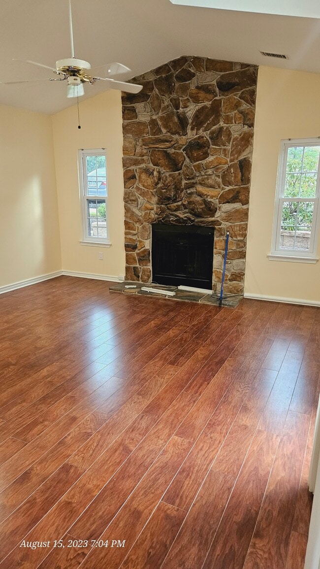 Photo - 451 Redbud Ct Unidad 451