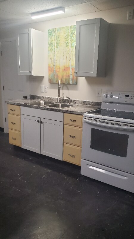 Photo - 770 Riverland Rd SE Unit B