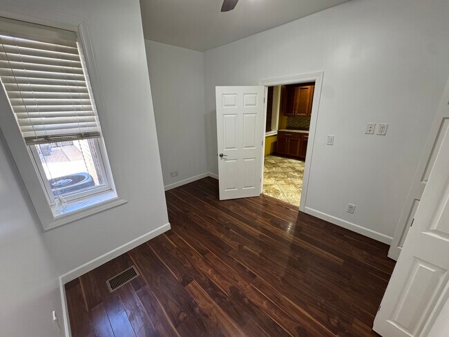 Photo - 3754 W Belden Ave Unidad 1