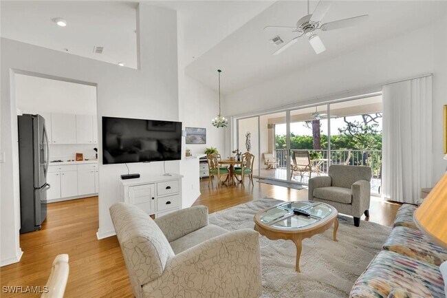 Building Photo - 27031 Lake Harbor Ct Unit 202