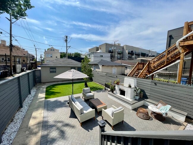 Photo - 814 N Fairfield Ave Unit 2