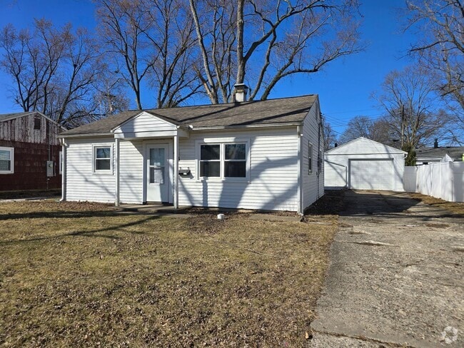 Building Photo - Cute 3 Bedroom Home!