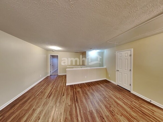 Building Photo - 40 Shady Valley Dr Rental