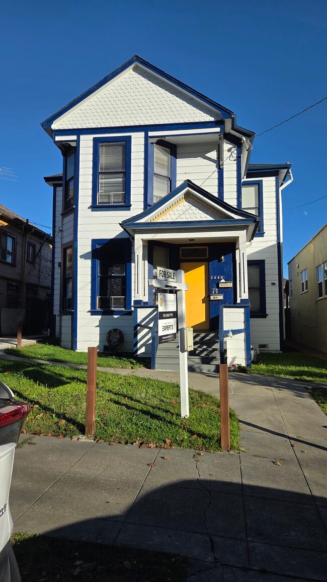 Building Photo - 2440 12th Ave Unit B Rental