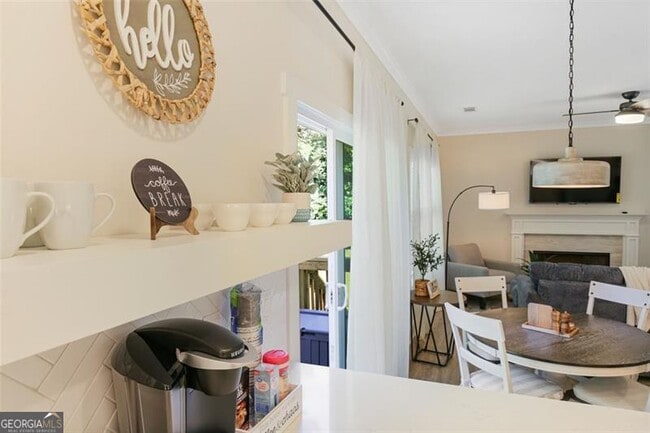 Photo - 4620 Timrose Rd NW