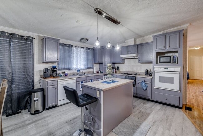 Photo - 9427 Syble Dr