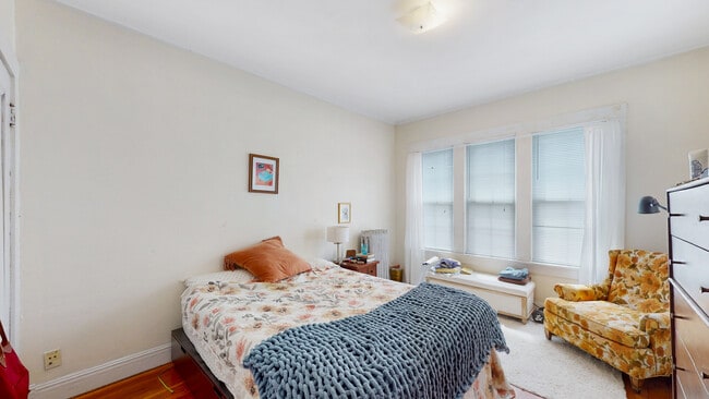 Photo - 20 Glenville Ave Unidad 19