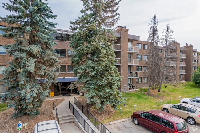 Photo - Woodlands Manor