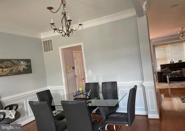 Photo - 6253 Clara Edward Terrace