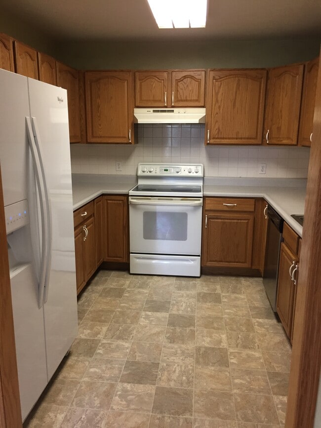 Photo - 1184 Huron Ct