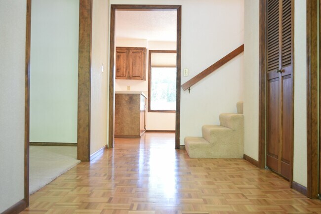 Photo - Charming 4 Bed 2.5 Bath Pet Friendly Home.