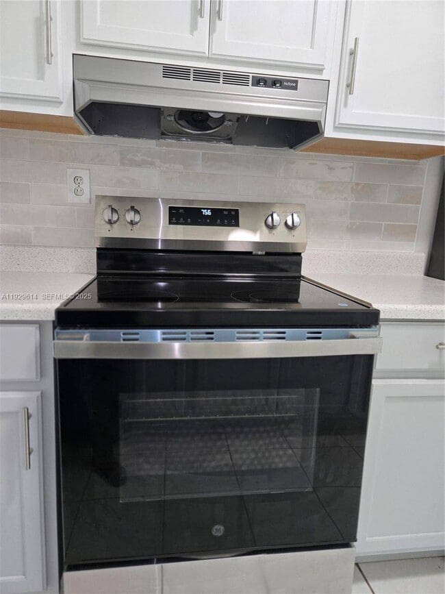 Photo - 13828 Harrison St