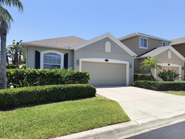 Photo - 490 Bismarck Way