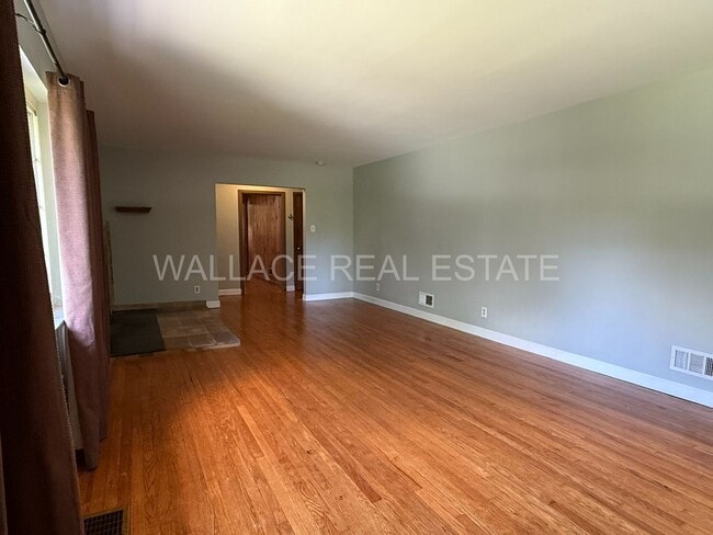 Photo - CHARMING STONE HOUSE IN SoKno w/ 3 BDRMS and 2 BATHS