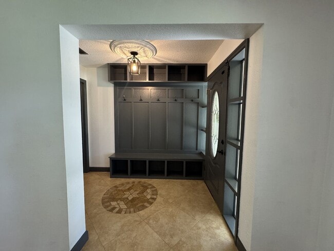 Photo - 2806 Summerfield Rd