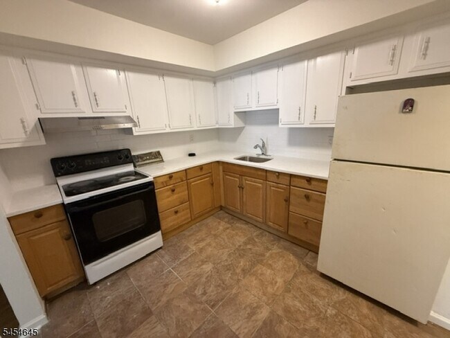 Photo - 118 Main St Unit 2
