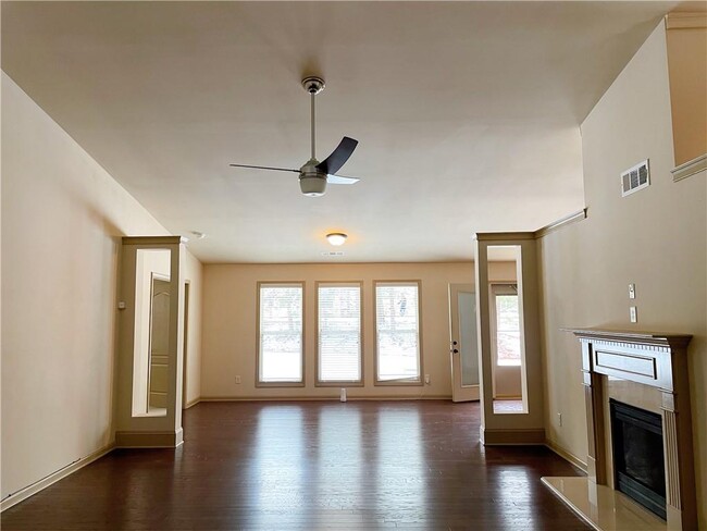 Photo - 1821 Bridle Rd