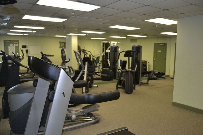Gym - 7401 Westlake Ter Unit 407