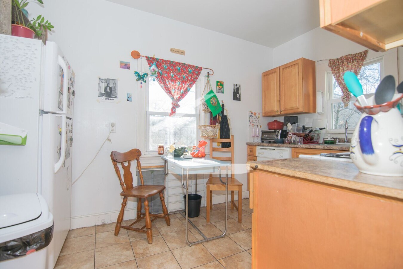 Large 3 bed unit near the Green Line and BU with parking - Large 3 bed unit near the Green Line and BU with parking