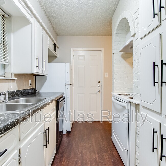 Photo - 1908 Nolen Ct