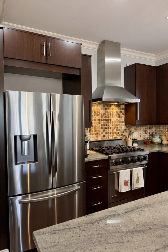 Photo - 1041 W Grace St