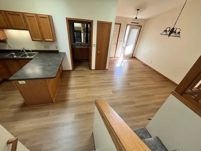 Photo - 711 29th Ave NE Unit 711 29th Ave N Apt 3