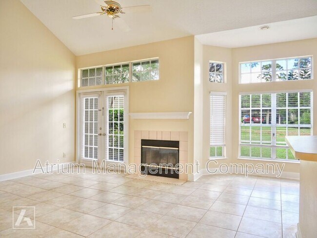 Photo - 1429 Farrindon Cir