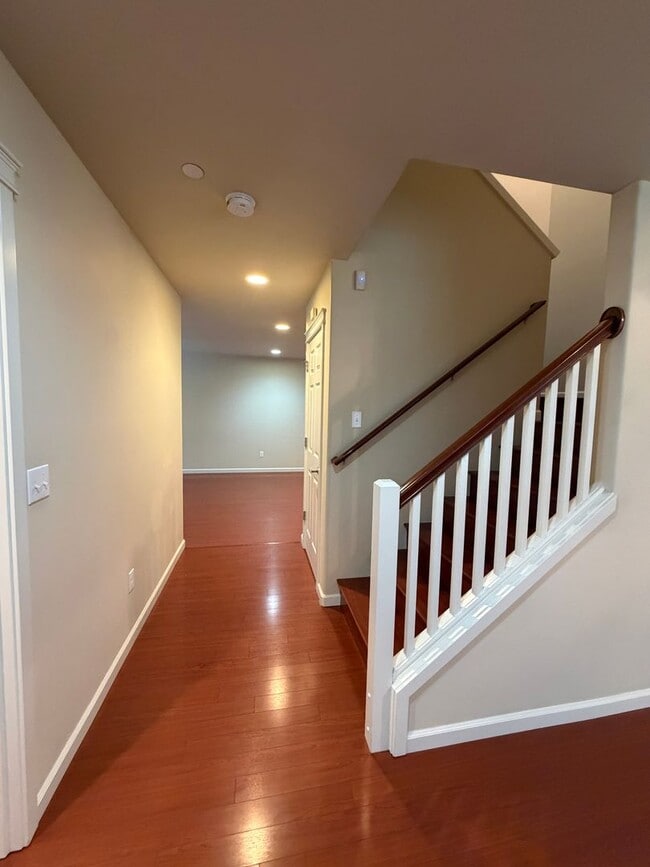 Photo - 1204 Burnside Pl