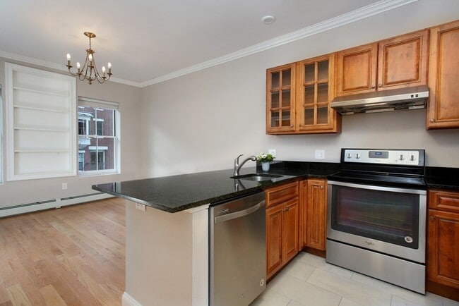 Photo - 205 W Springfield St Unit 2