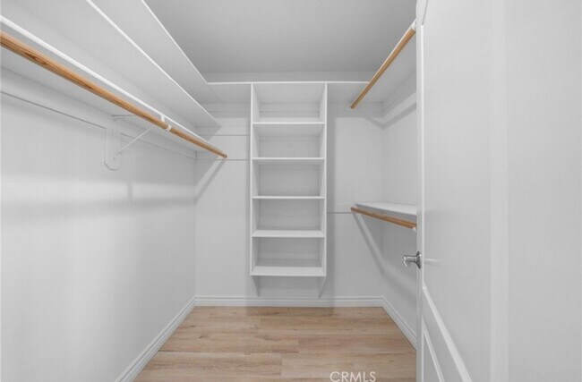 Photo - 1133 S Hoover St Unit 102