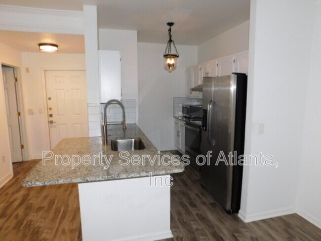 Photo - 2700 Pine Tree Rd NE Unit 2303