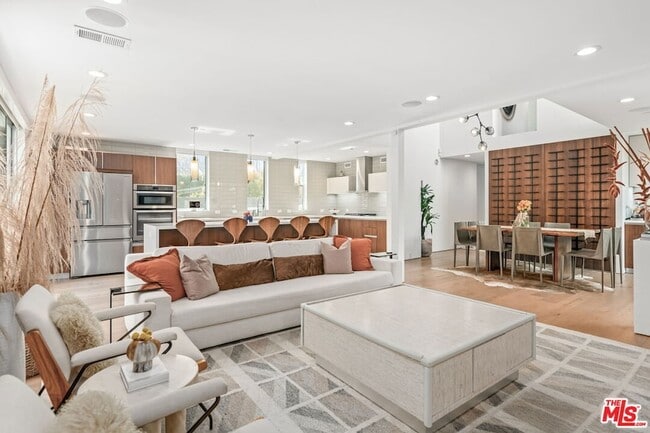 Photo - 2736 Armacost Ave