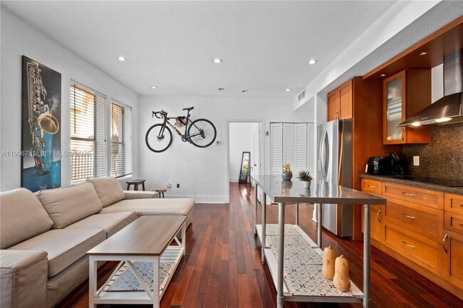 Photo - 1027 Pennsylvania Ave Unit 102