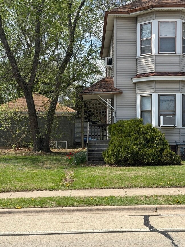 Photo - 1264 Liberty St