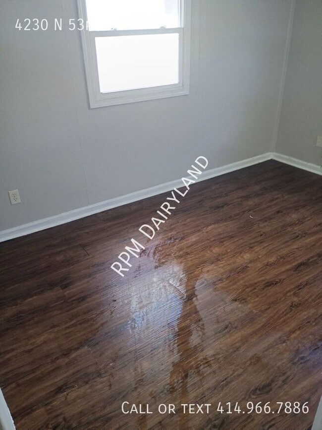 Photo - 4230 N 53rd St