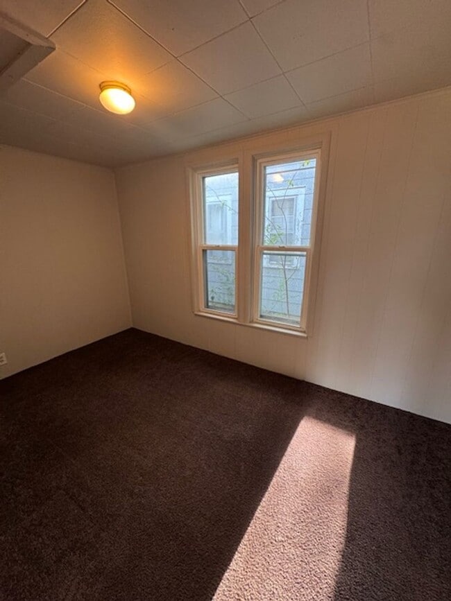 Photo - 1342 Guthrie St