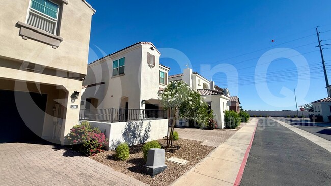 Photo - 272 E Markwood Dr