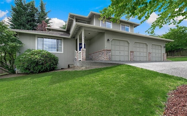 Sunny & Bright House for Rent - Sunny & Bright House for Rent
