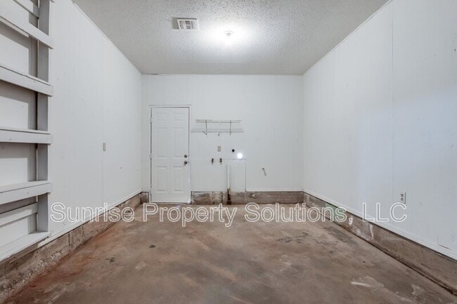 Photo - 636 SW 13th St