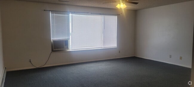 Building Photo - SINGLE FAMILY HOUSING -  2 bed/1 bath just... Unit PW-08 Rental