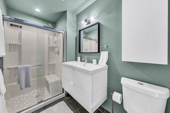 Furnished 2-Bedroom, 2-Bath Apartment near the Medical Campus